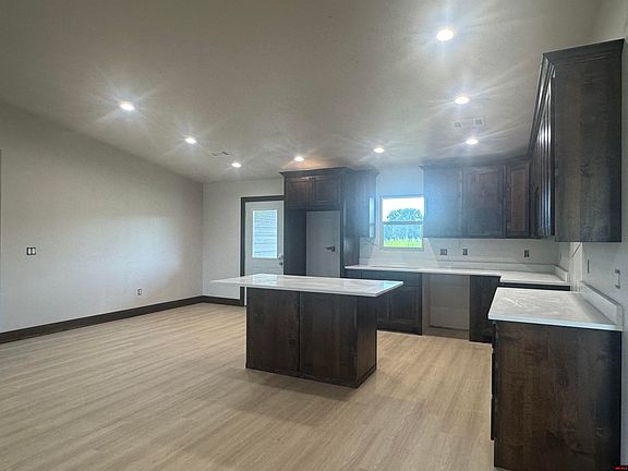 4th image of 115 Lydia Ln