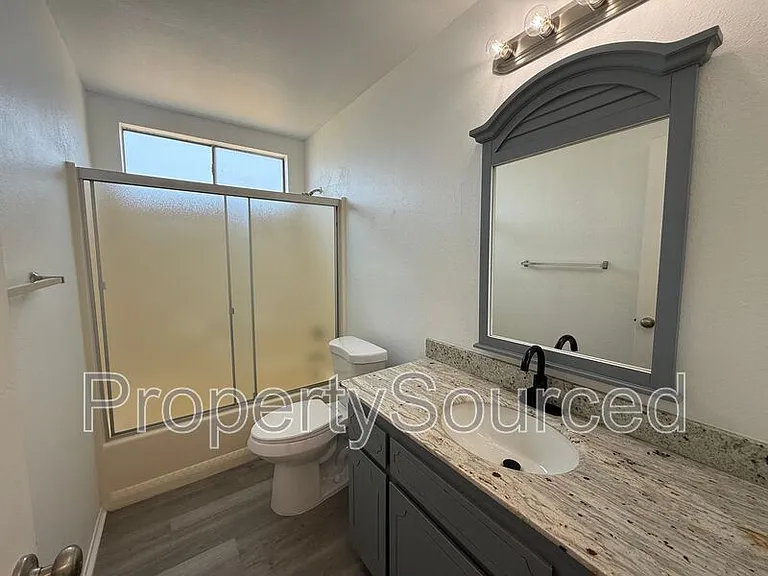 1944 Hickock Ct — Photo 24