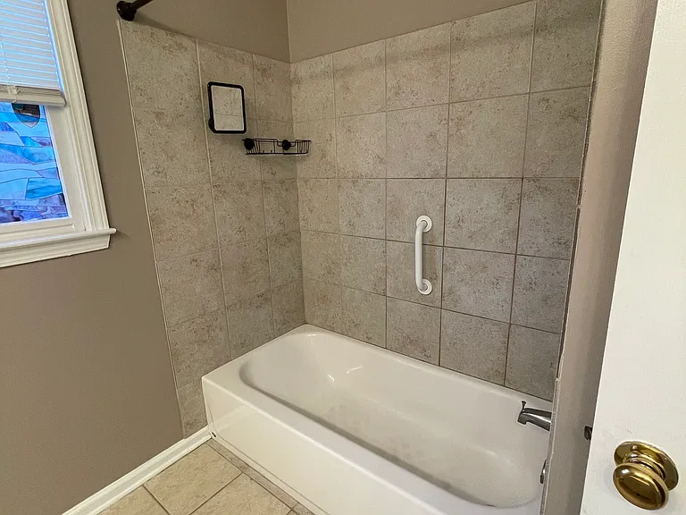 25 Cathedral Hts — Photo 17