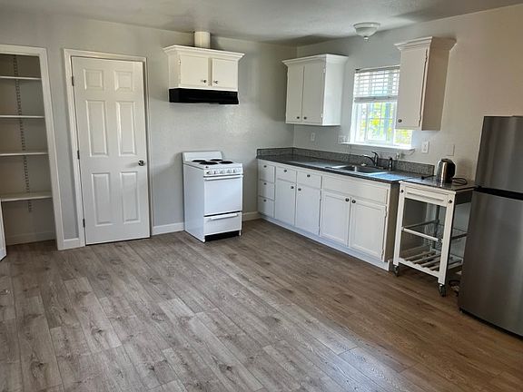2nd image of 1058 Lick Ave