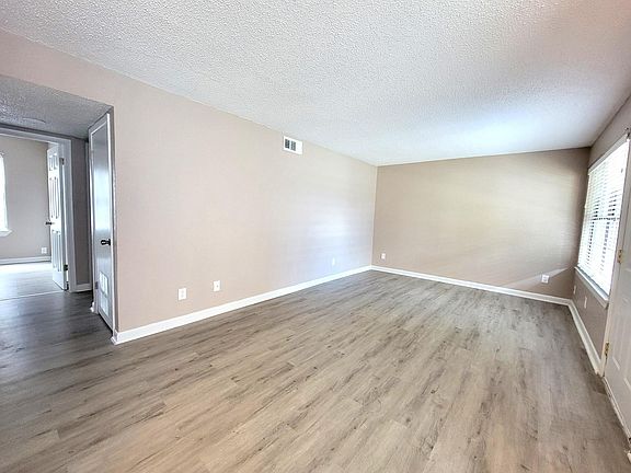 3rd image of 1312 Coffee St APT 1