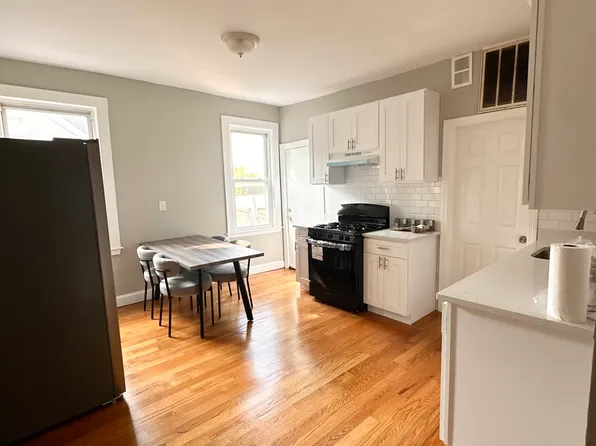 296-300 Bowdoin St, Dorchester, MA