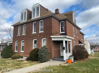 1304 N 10th St #7221409, Quincy, IL 62301