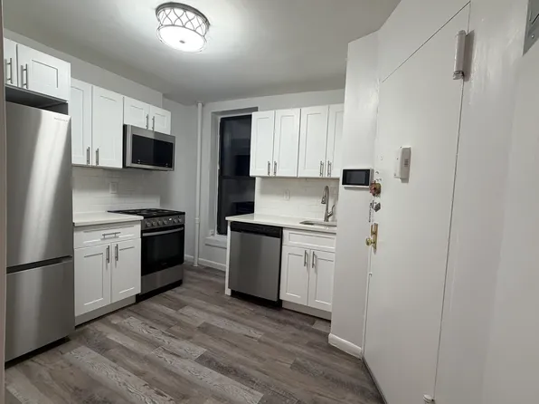 416 West 56th Street image 1 of 12