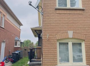 126 Rainforest Dr N, Brampton, ON L6R 1A3