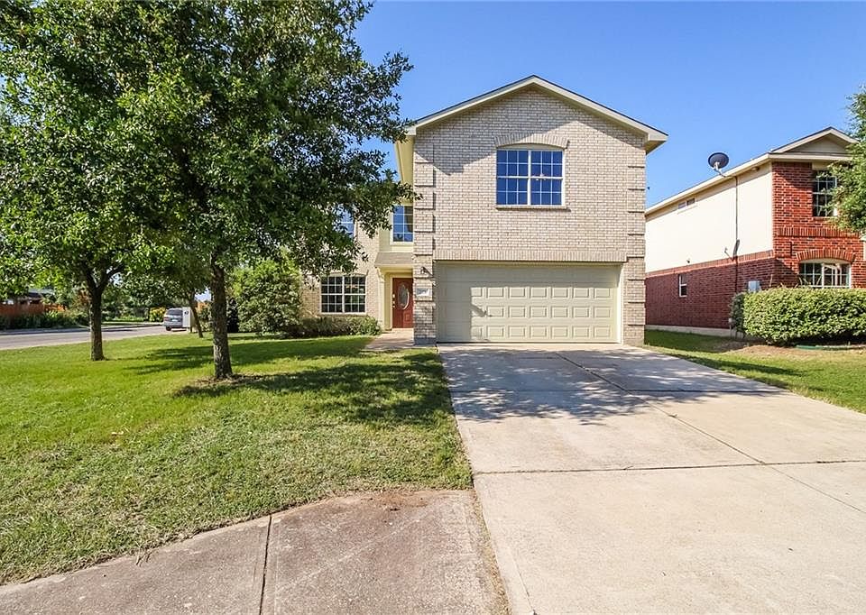 1st image of 203 Meadow Park Dr