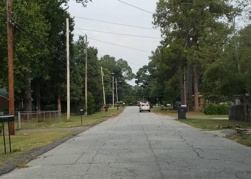 2nd image of 2139 Reedale Ave