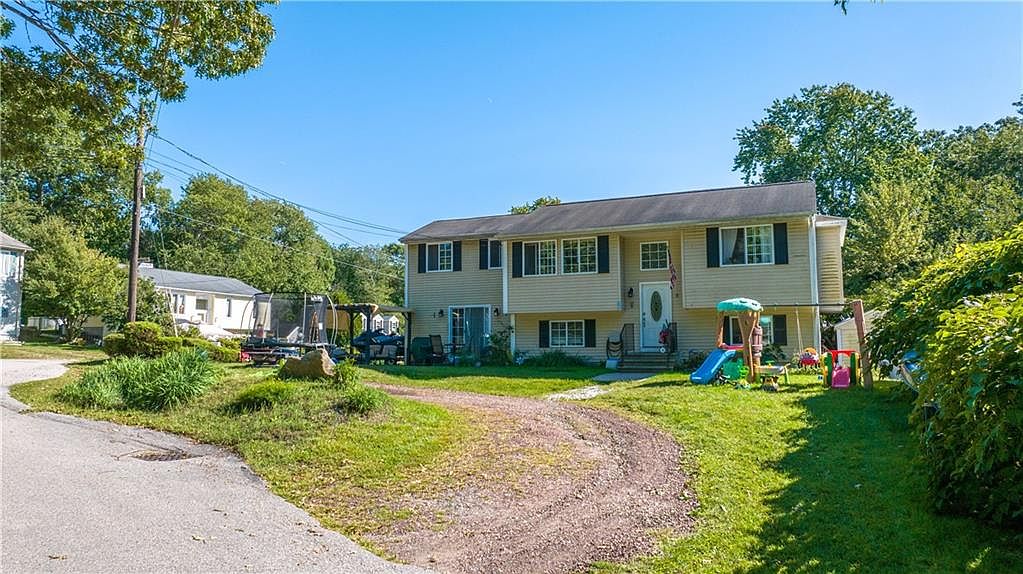 60 Winterberry Rd, Saunderstown, RI 02874 MLS 1344940 Zillow