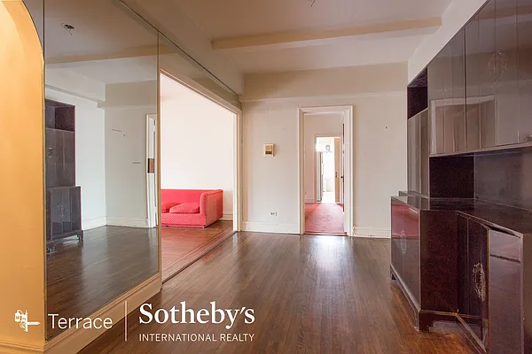 Sold by Terrace Sotheby's International Realty | media 29