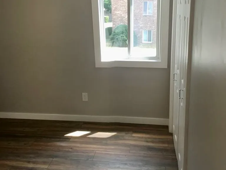 307 W Main St #5 — Photo 5