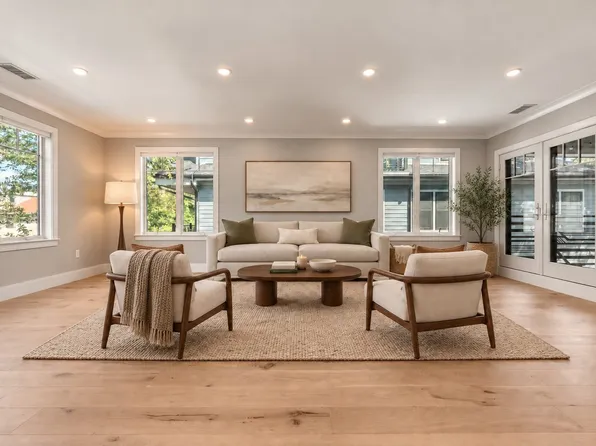 78-80 Verndale St, Brookline, MA 02446
