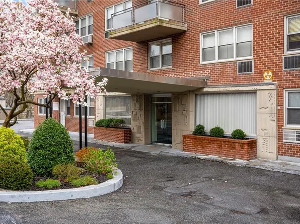 385 McLean Avenue #4D, Yonkers, NY 10705