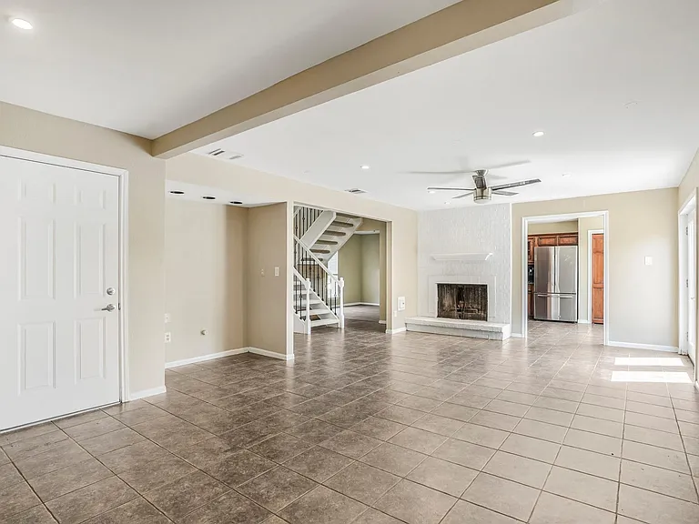 17810 Crestline Rd — Photo 8