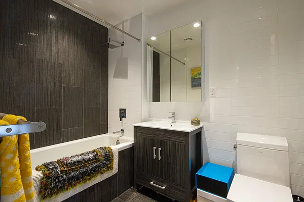 Sold by Rahme Real Estate, LLC | media 18