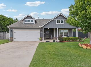 3400 E Plymouth Pl, Broken Arrow, OK 74014