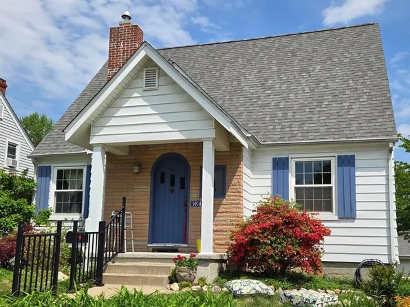 1044 Tompkins St, Saint Charles, MO 63301