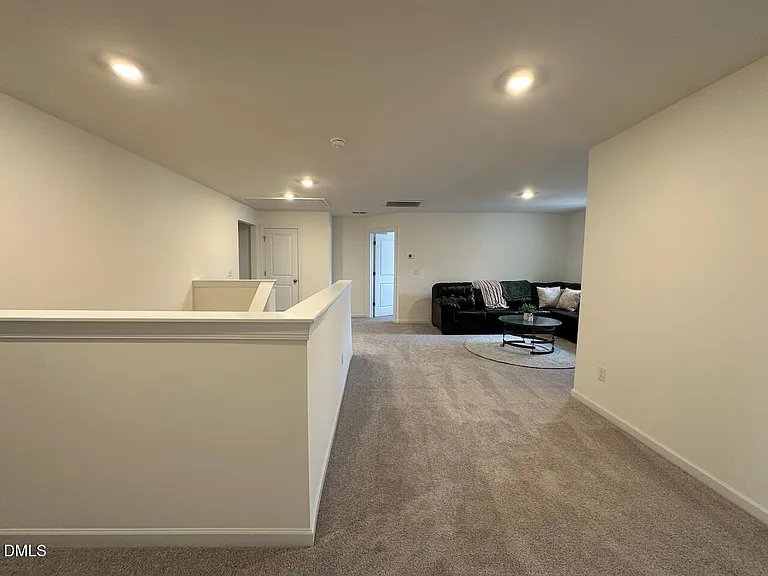 407 Auburndale Ct — Photo 20