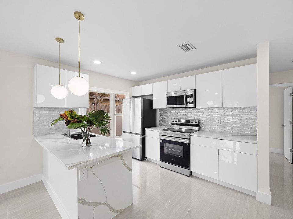 1st image of 5664 Boynton Cres