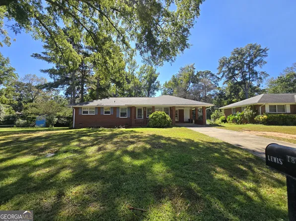 1883 Stratford Arms Dr, Morrow, GA 30260