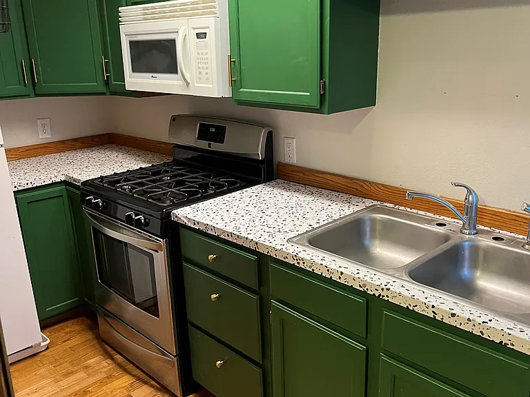 714 S 15th Ave #B — Photo 3