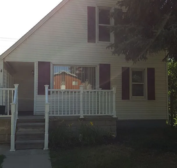 119 N Center St — Photo 3