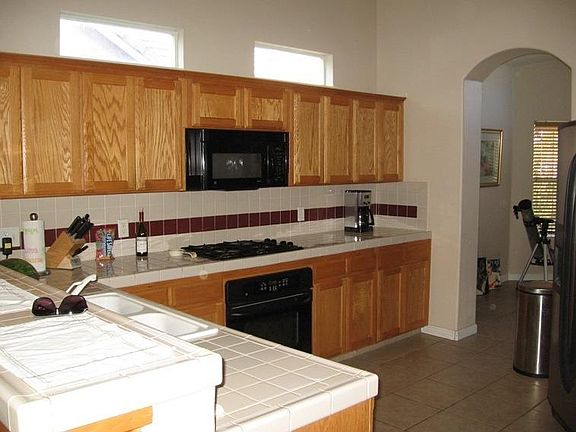 3rd image of 9715 N Paula Ave