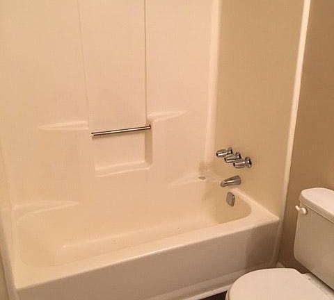 4th image of 3225 Highpoint Ct