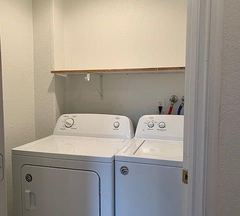 3rd image of 2629 Lincoln Way APT D10