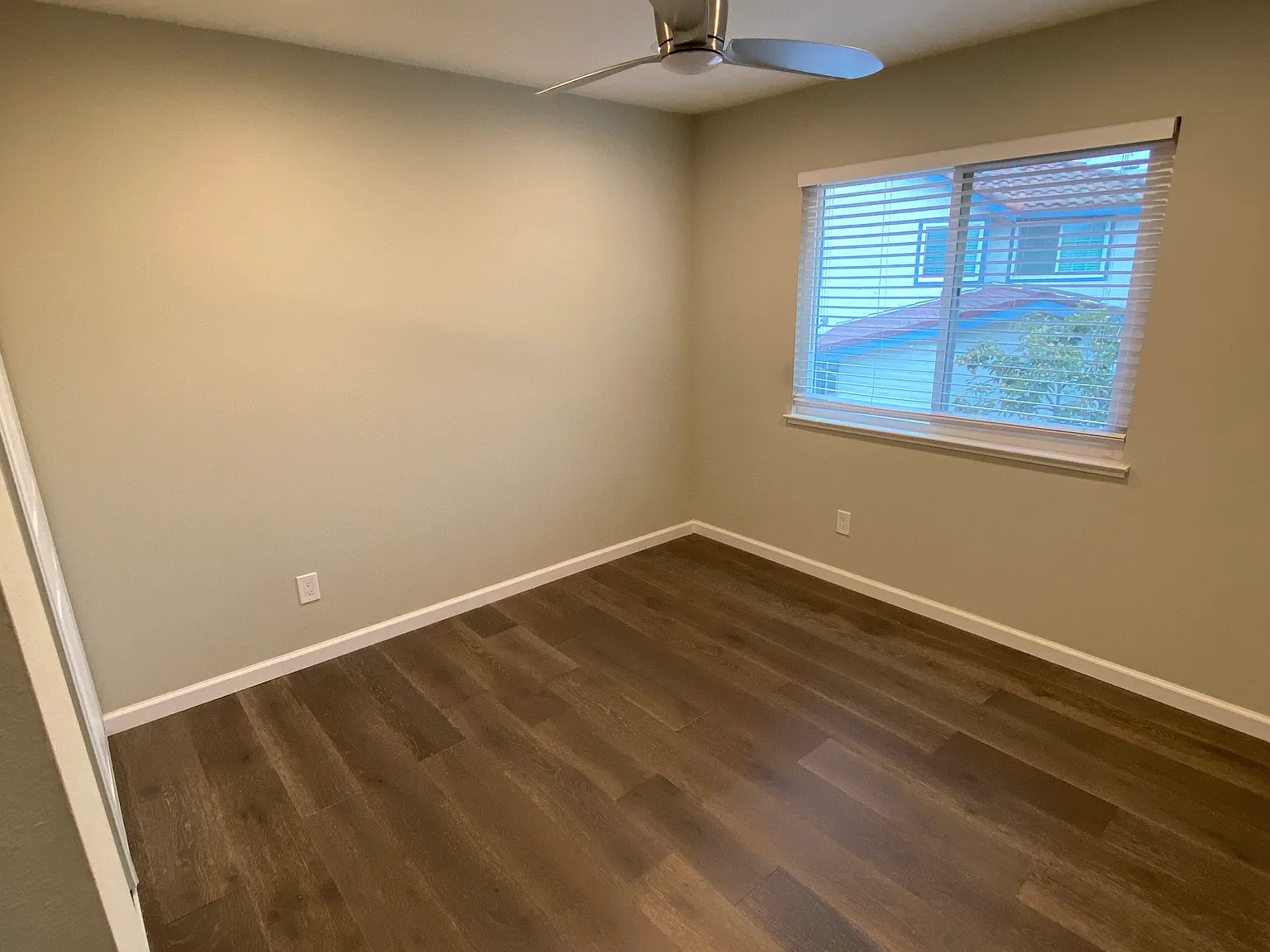 1004 Gordon St — Photo 4