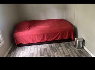 1367 Duval Lake Rd N, Jacksonville, FL 32218