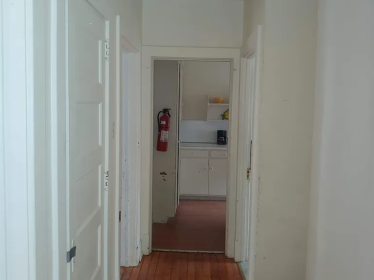 305 N George St #305A — Photo 2