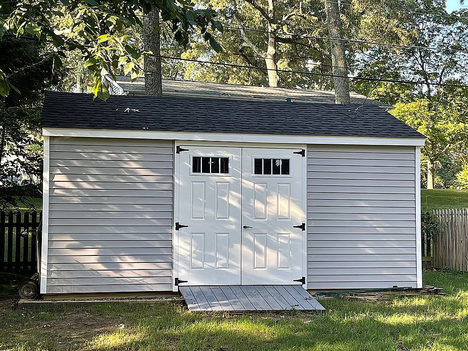 2nd image of 531 W Benforest Dr