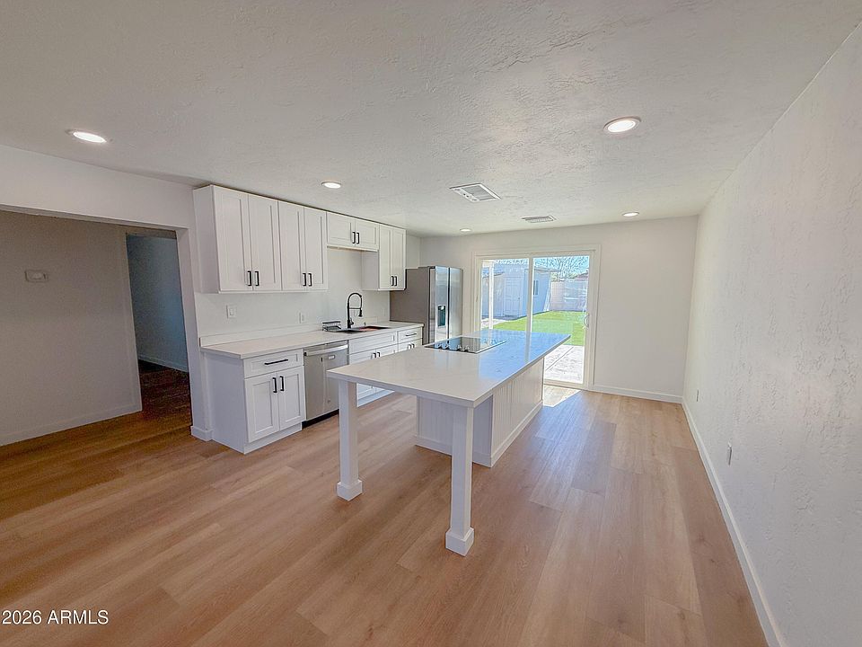 1st image of 5315 W MYRTLE Avenue