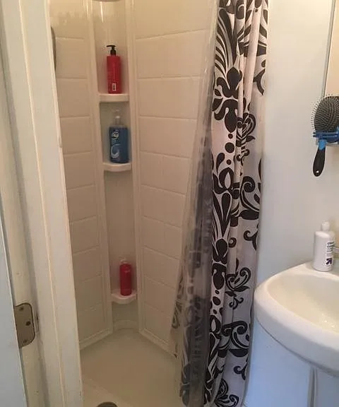 1076 Curran St NW #B — Photo 12