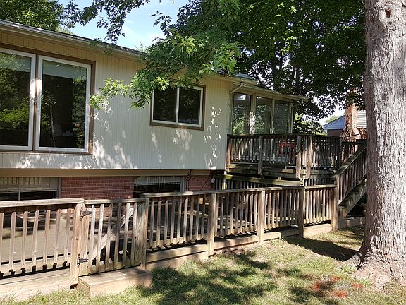 2 level deck