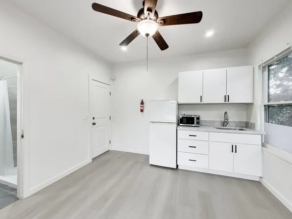 628 Waverly St #5, Palo Alto, CA 94301