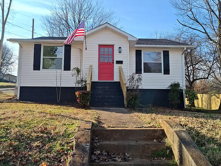 1109 Price St — Photo 3