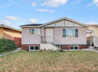 1019 N Falworth Rd NE, Calgary, AB T3J 1C7