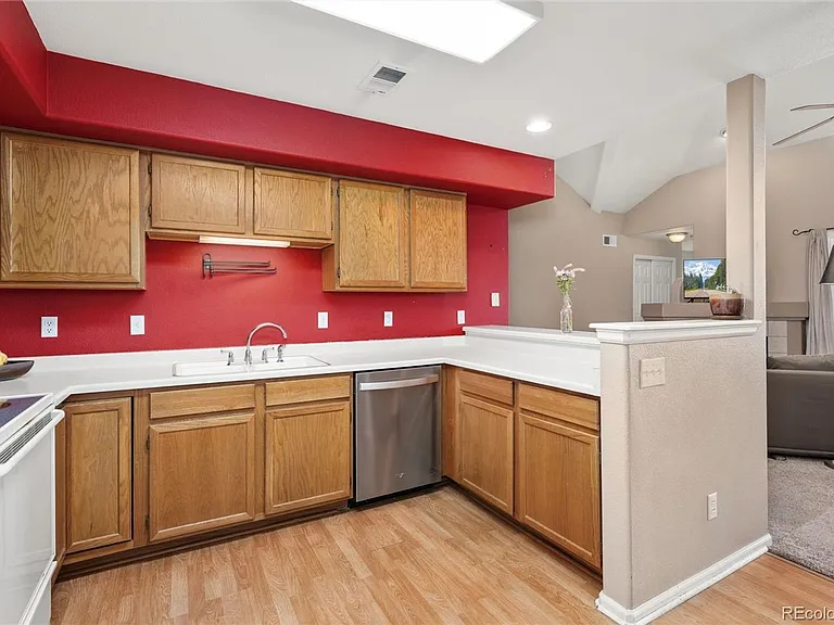 11045 Huron St #605 — Photo 10