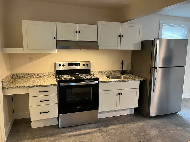 196 Penobscot Ave #5 — Photo 2