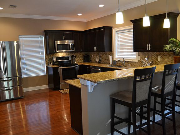 2nd image of 9201 Peach Ln