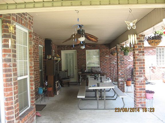 4th image of 218 Hidden Acres St