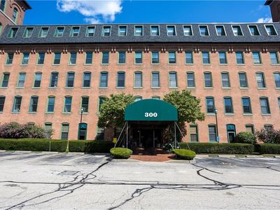 300 Front St APT 210, Pawtucket, RI, 02860