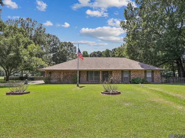 2705 Meadowood Dr, Slaughter, LA 70777