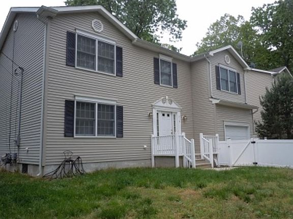2nd image of 219 Dennis Ave
