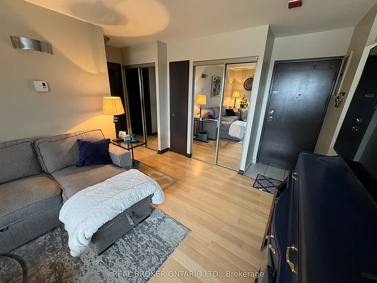 845 Kyle Ct #305 — Photo 19