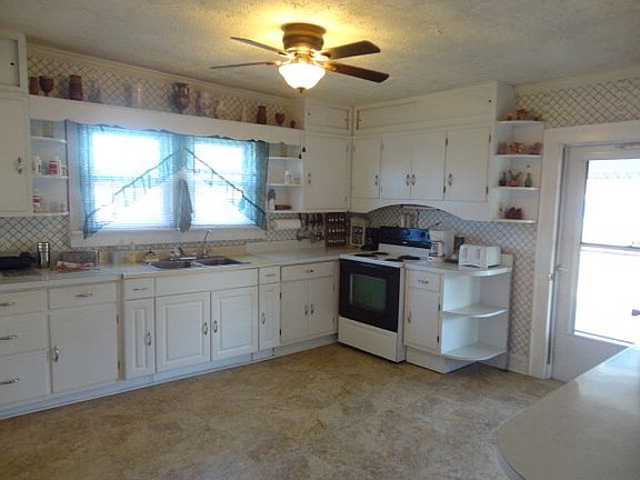 5th image of 316 Dearing Dr