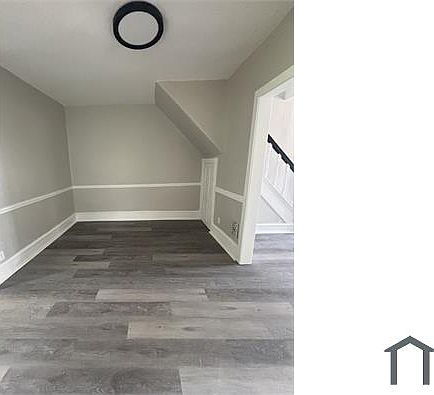 5th image of 5825 Pemberton St