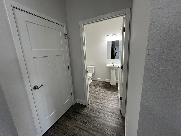 Cottage Grove Commons: Gaston — Photo 30