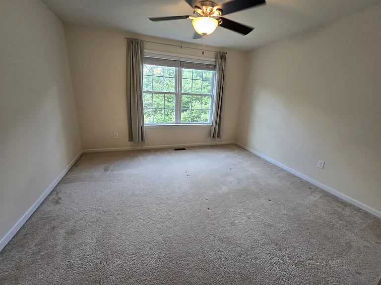 2743 Keebler Ct — Photo 11